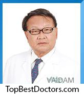 Dr. Dumronk Thanachanun
