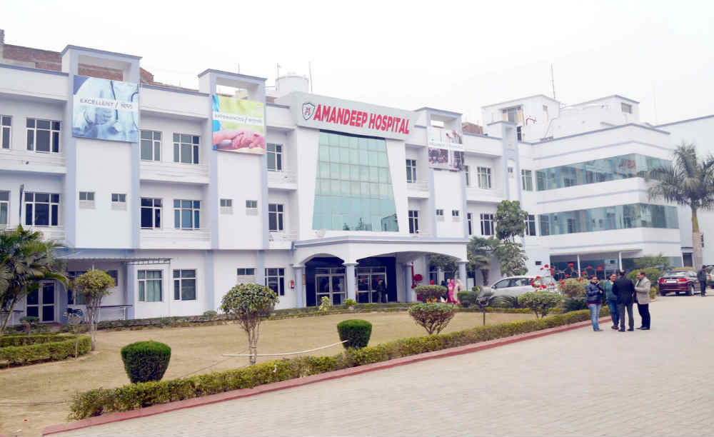 Amandeep hospital pathankot