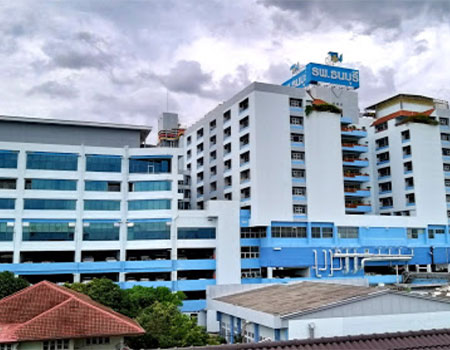 Final main building thonburi hospital bangkok