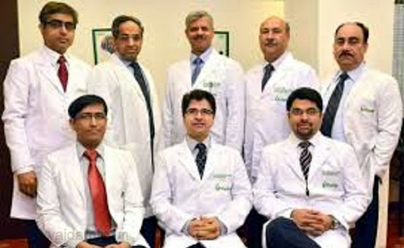 Fortis doctors team vasant kunj