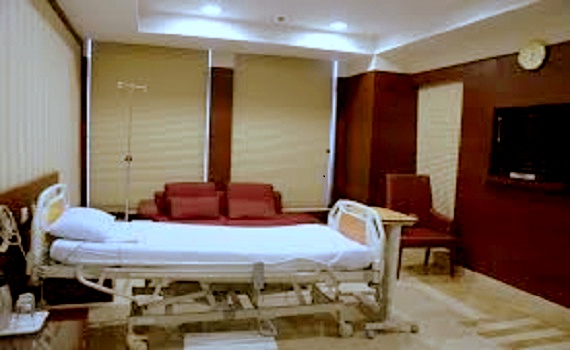 Fortis hospital room