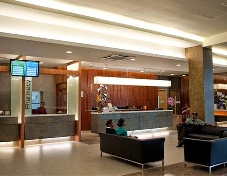 Lobby pantai hospital laguna meribok